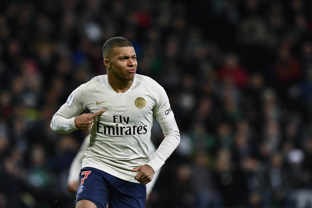 悄悄“豁免”？特朗普政府在11月法院听证会前调整关税策略